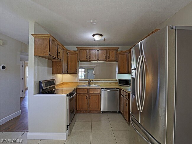 Foto del edificio - 7493 Pebble Beach Rd