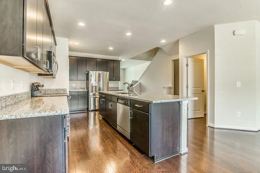 Foto del edificio - 8931 Garrett Way