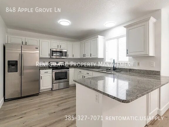 Foto del edificio - 848 Apple Grove Ln