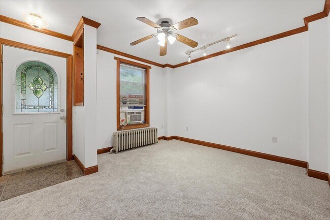 Foto del edificio - 104 Maple St