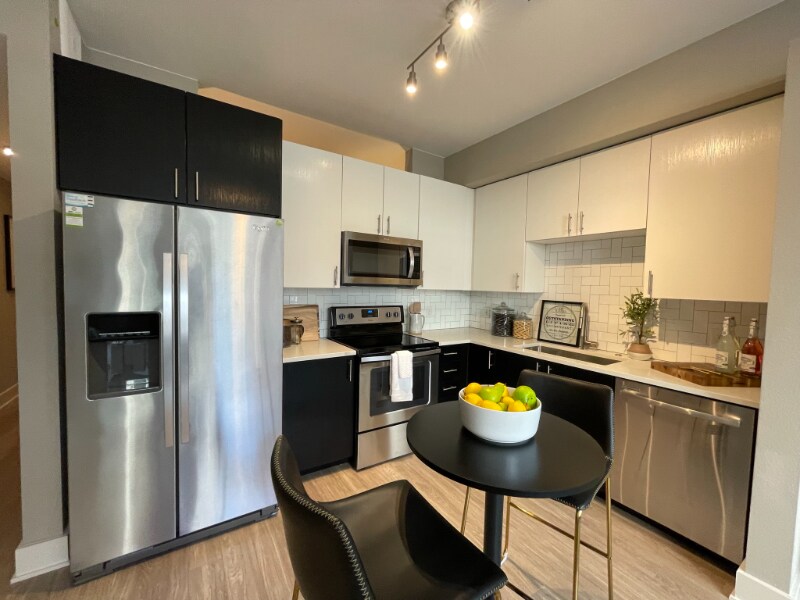 Foto principal - 1700 Little Raven St