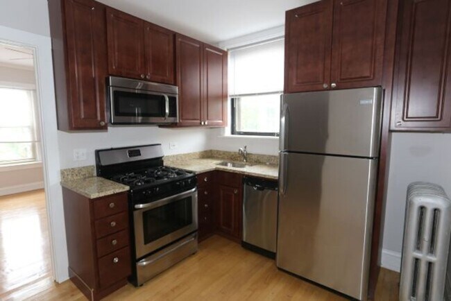 Foto del edificio - 2220 W Ainslie St