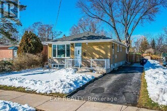 Building Photo - 61 Taysham Crescent