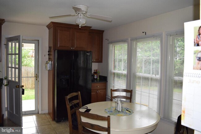 Foto del edificio - 9647 Wenzel St