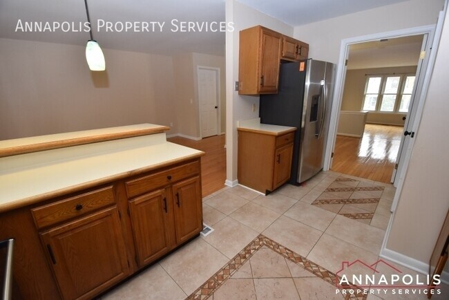 Foto del edificio - 418 Crane's Roost Ct