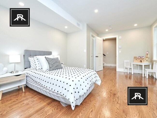 Building Photo - 3 bedroom in Brighton MA 02135
