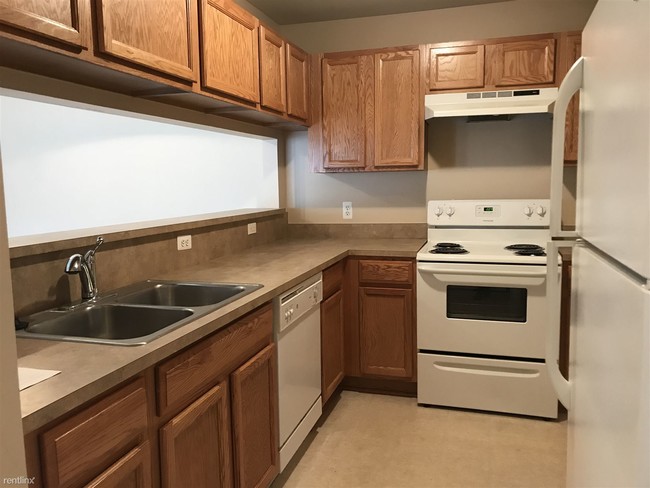 Building Photo - 2 br, 2 bath Condo - 3331 Whitaker Dr