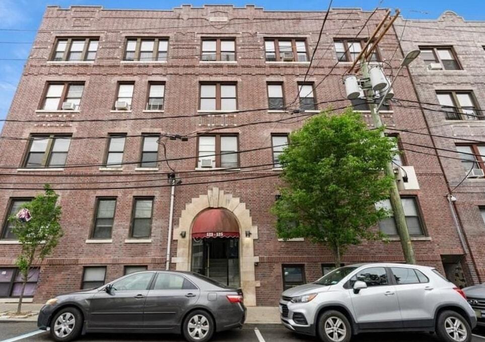 Foto principal - 523 34th St