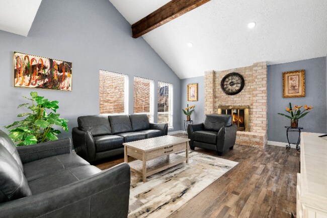 Foto del edificio - 12805 Westpark Dr