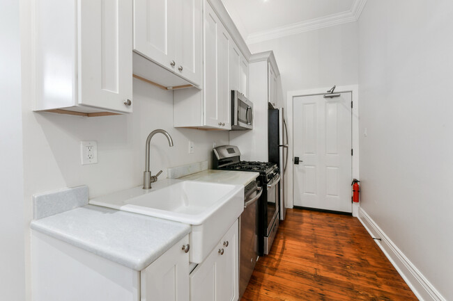 Building Photo - 1309 Dauphine St
