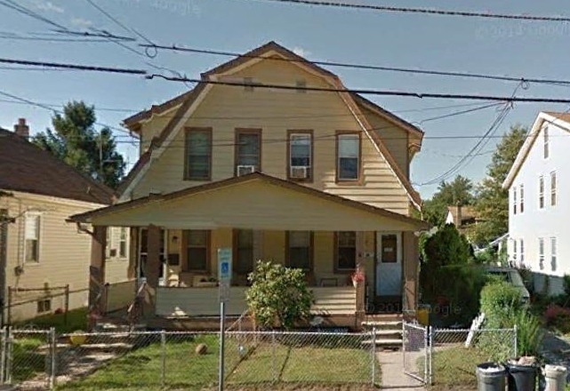 Primary Photo - Great 3 Bedroom/ 1 Bath Home in Hamilton! ...