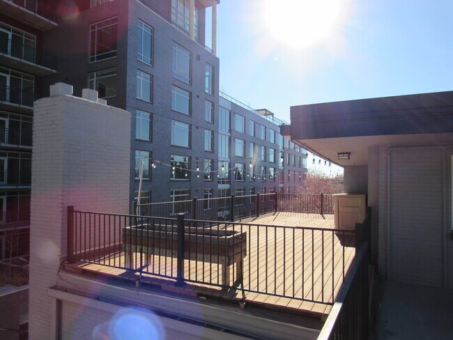 Building Photo - 336 N Grant St
