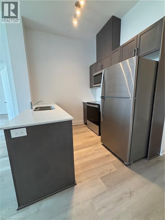 Photo du bâtiment - 1936 Rymal Rd E