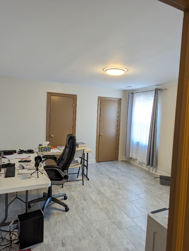 Foto del edificio - 3322 W Catalpa Ave