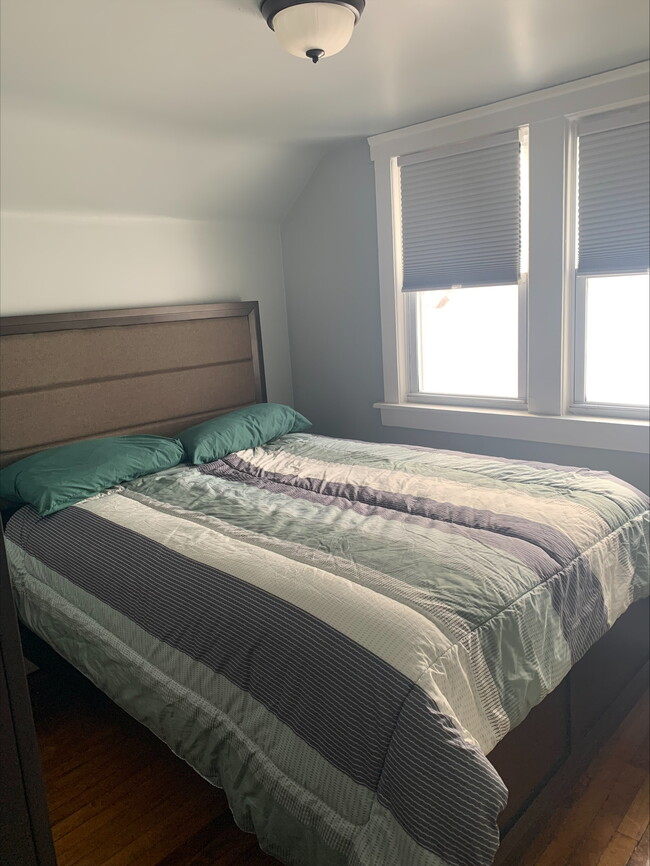 Foto del edificio - 428 E Hayes Ave