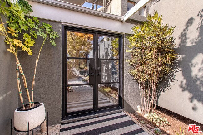 Foto del edificio - 908 Kenter Way