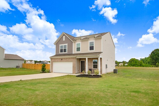 Building Photo - 307 Kenison Way
