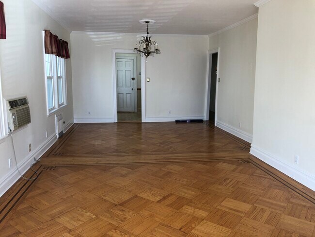 Building Photo - Prime Bay Ridge Two Bedroom