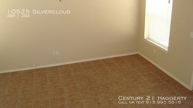 Building Photo - 10525 Silvercloud Dr