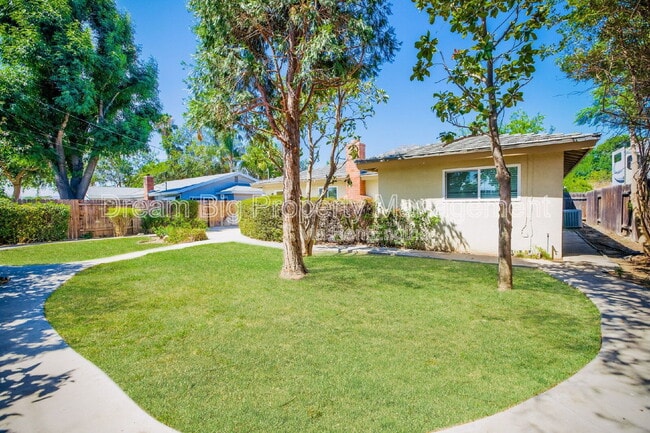 Building Photo - 5155 Harriett Cir