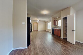 Building Photo - 2822 Wisner Cir