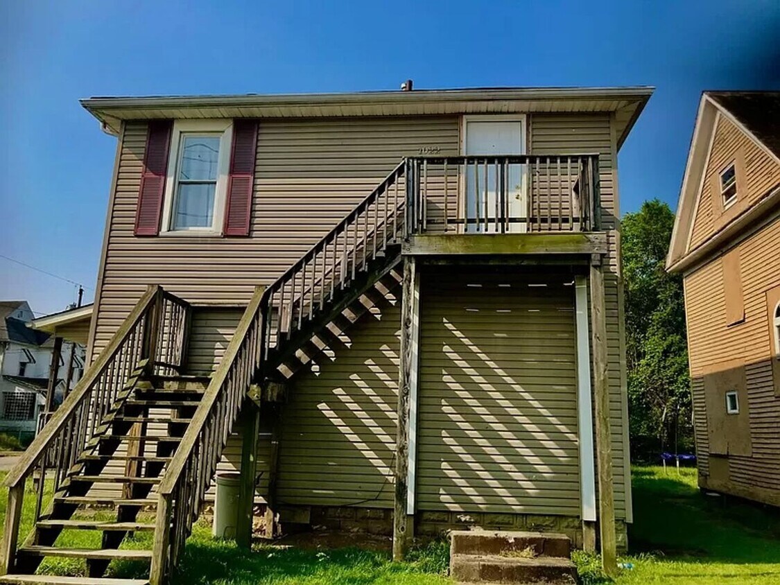 1813 Beaver St Unit 1022, Parkersburg, WV 26101 Room for Rent in