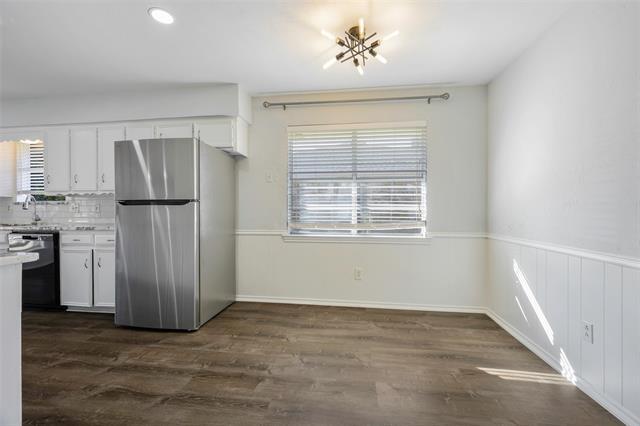 Building Photo - 2609 Pinehurst Dr