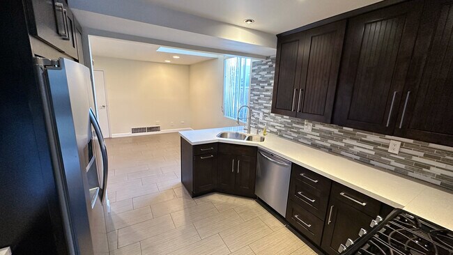 Building Photo - 23215 Kimmore Ter