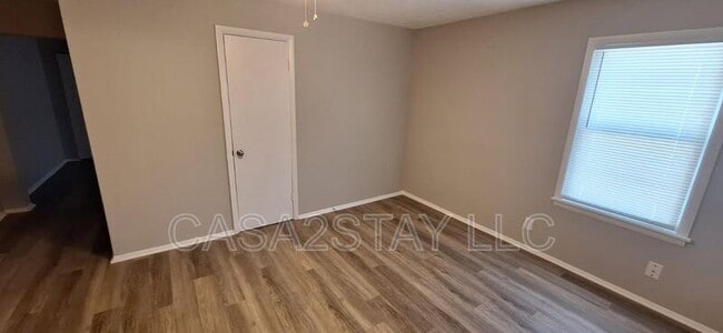 Building Photo - 720 Hardy Ave