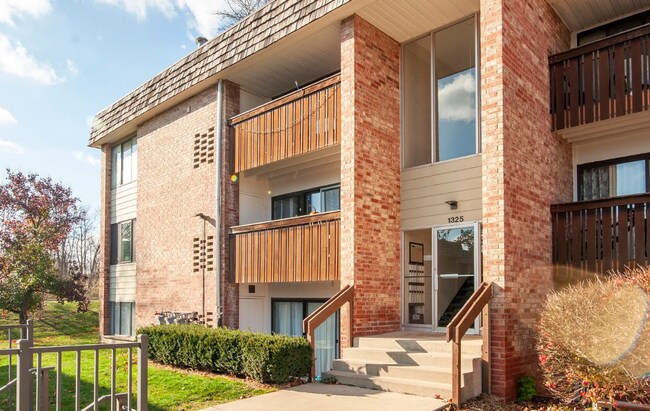 Foto del edificio - West Ann Arbor Condo: 2 Bed, 2 Bath with Indoor Pool & Patio