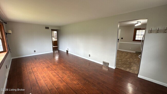 Building Photo - 113 Southview Terrace