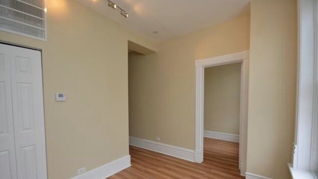 Building Photo - 1709 S Racine Ave