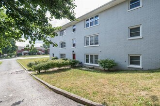 Building Photo - 1631 Alexandria Dr