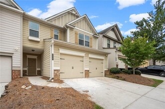 Building Photo - 3538 Village Enclave Ln