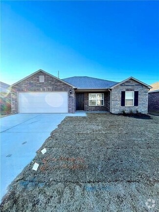 Building Photo - 909 E Egret Rd