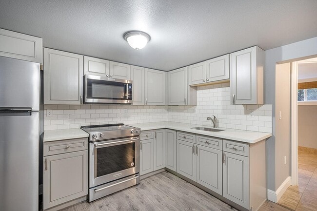Foto del edificio - Chic Alberta apartment near Portland Farmers Market