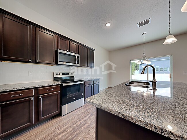 Foto del edificio - 1305 Mount Logan Dr