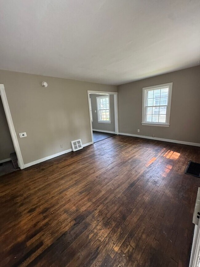Foto del edificio - 4506 Gaywood Dr