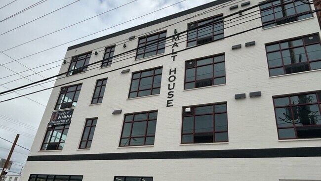 Interior Photo - The Malt House Apartment Homes