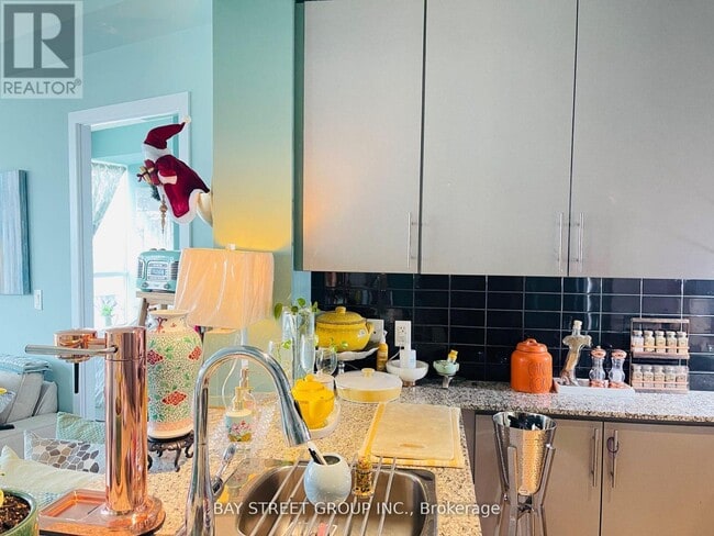 Building Photo - 60 Berwick Ave