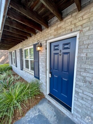 Building Photo - 276 Fleming Rd