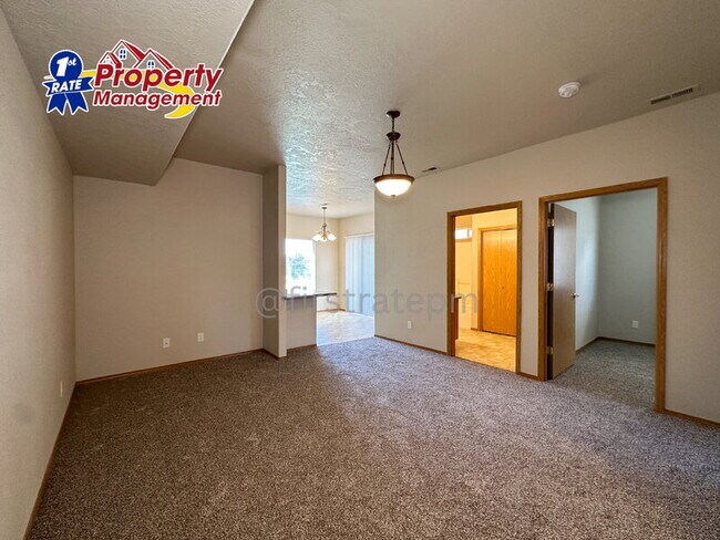 Foto del edificio - 1931 E Wilson Ln