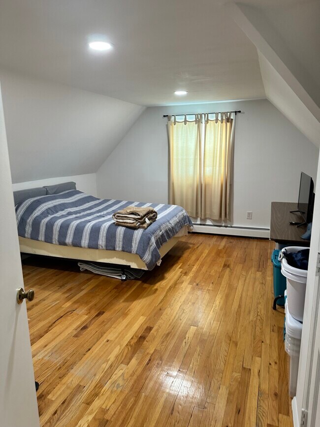 Foto del edificio - 87 Hemlock St