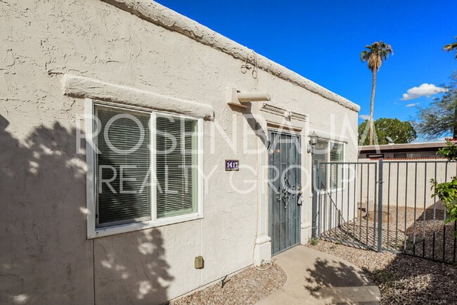 Photo - Beautifully updated 3-bedrooms, 2-baths ho... House