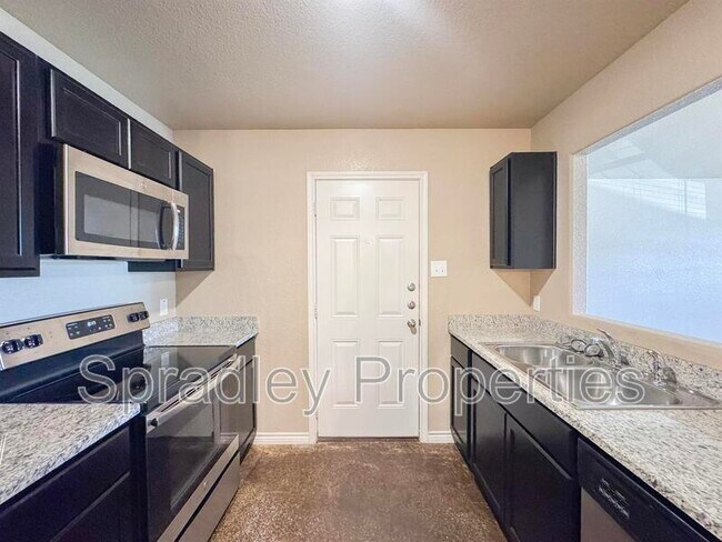 Foto del edificio - 1402 Leon Rd