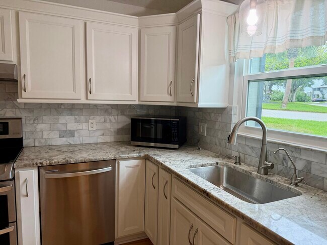 Foto del edificio - 8388 SE Croft Cir