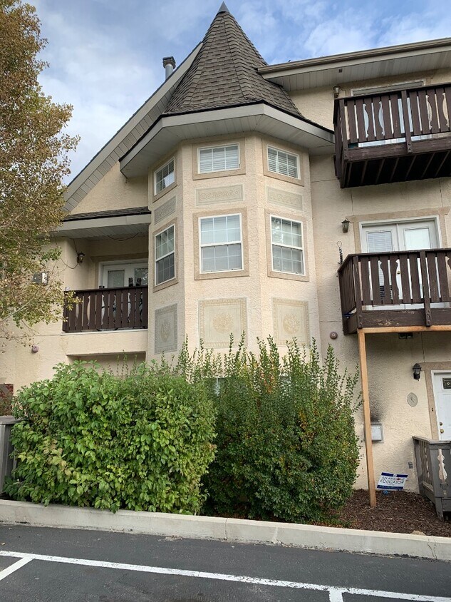 Foto del edificio - 350 N Fairway Dr