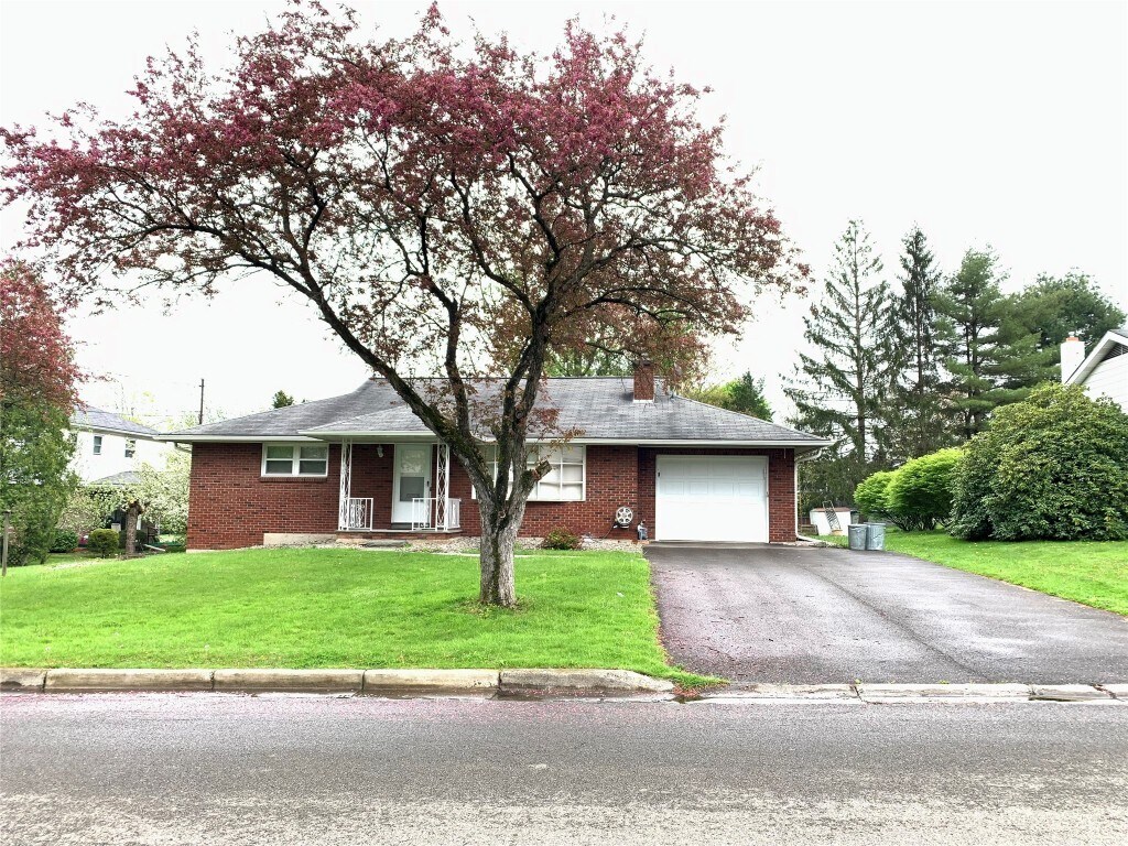 1026 Southern Pines Dr, Endicott, NY 13760 House Rental in Endicott