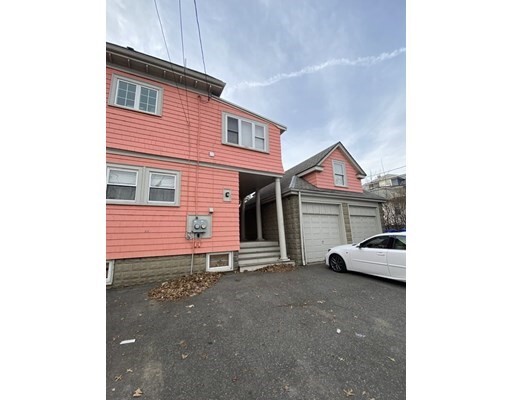 Building Photo - 605-607 Fellsway