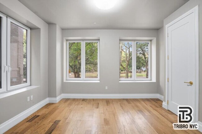 Foto del edificio - 2 bedroom in BROOKLYN NY 11222